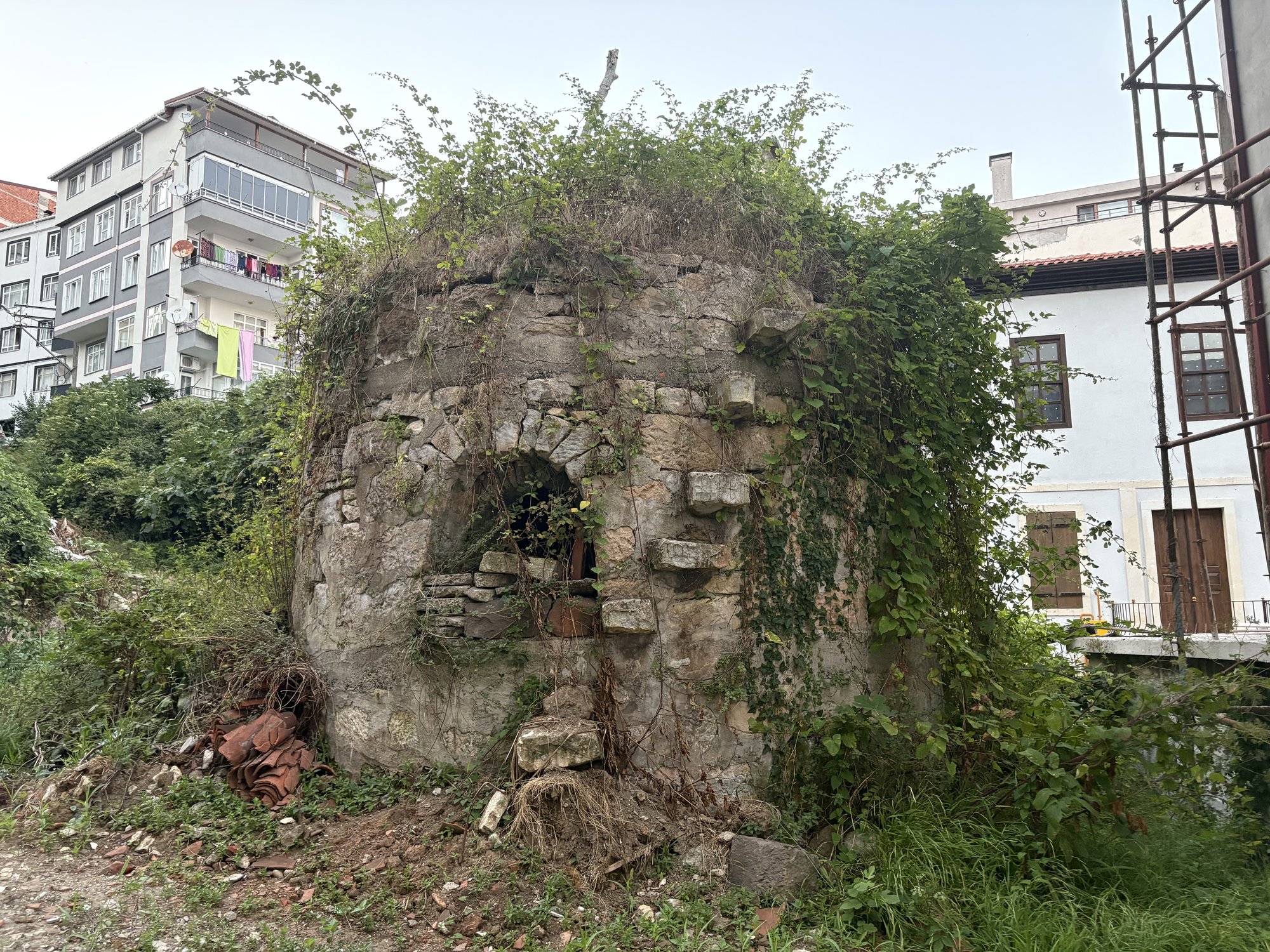 Four à céramique abandonné, Ünye, Turquie