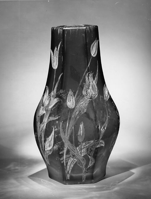 Vase sculptural en céramique contemporaine, pièce unique de créateur